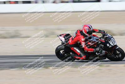 media/Jan-15-2026-Racers Edge (Thu) [[dfebeb70ab]]/2-A Group/Session 3 (Turn 15 Inside Pans)/